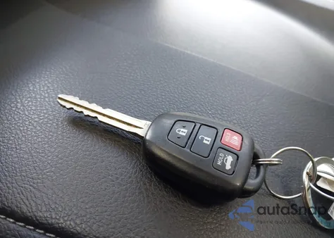 2015 Toyota Camry Se z USA, uszkodzony, nr VIN 4T1BF1FK0FU488305